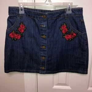 rose embroidered skirt (size XL) NEGOTIABLE